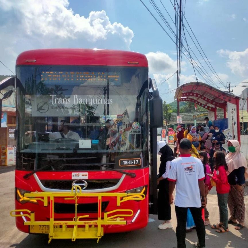 Trans Banyumas: Mengubah Budaya Bertransportasi di Daerah