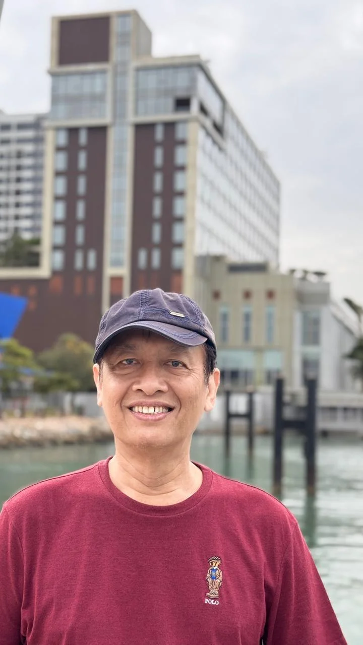 Prof Henri Subiakto: "Prabowo Gibran Subsidi Elon Musk, Dengan Bagi-bagi Starlink".