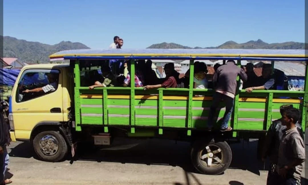Menakar Jaminan Keselamatan dan Urgensi Transportasi Publik di Labuan Bajo