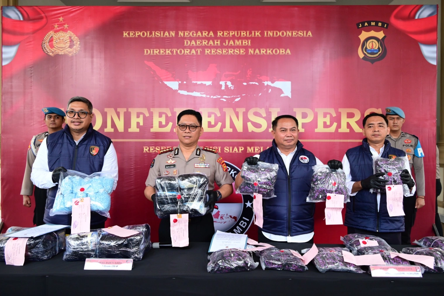 Polda Jambi Ungkap Peredaran Narkotika Skala Besar, Sita 20 Kg Sabu dan Ribuan Butir Ekstasi