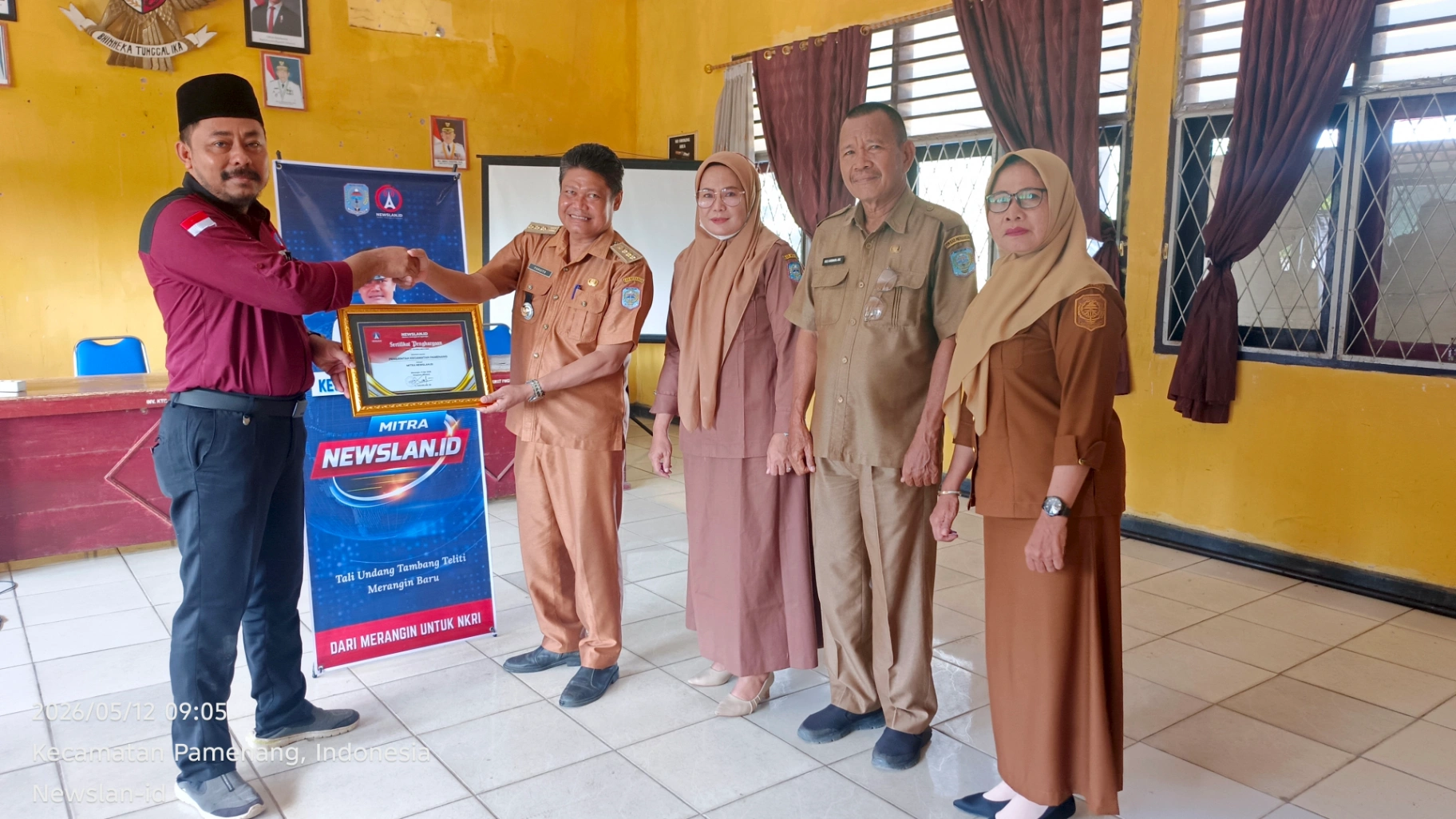 Redaksi Newslan.id Memberikan Apresiasi Penghargaan Terhadap Pemerintah Kecamatan Pamenang Sebagai Mitra