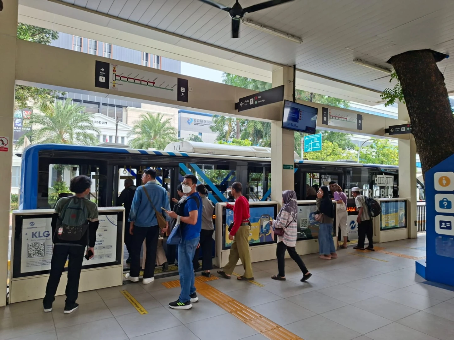 Menyoal Subsidi BBM: Saatnya Alihkan ke Transportasi Publik